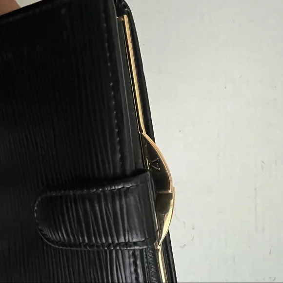 Authentic LOUIS VUITTON Black Epi French Purse Wallet Leather - Picture 11 of 13